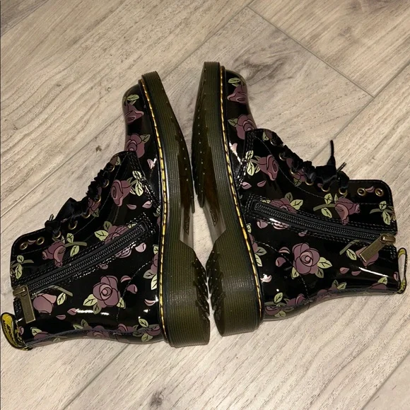 Dr. Martens NWOT Black Floral Combat Boots, Kids' 1460 Pascal Boot Sz 3 - Picture 8 of 11